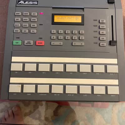 Alesis HR-16 High Sample Rate 16-Bit Drum Machine 1980s - Gray