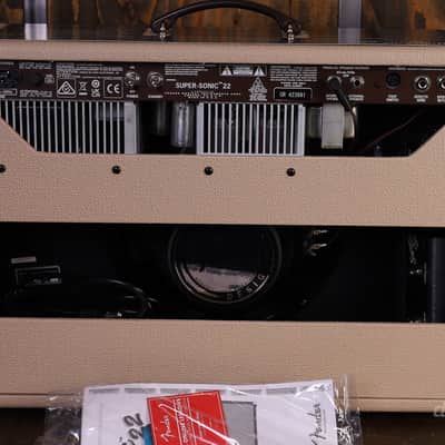 Fender Super-Sonic 22 Blonde image 6