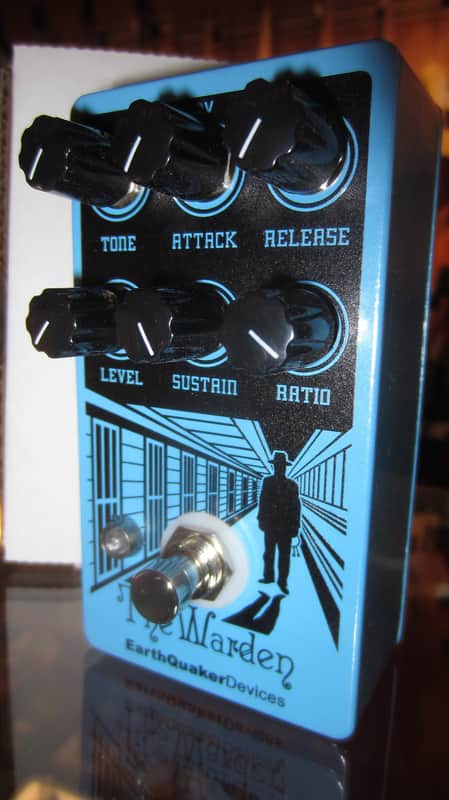 EarthQuaker Devices The Warden Optical Compressor Blue image 1