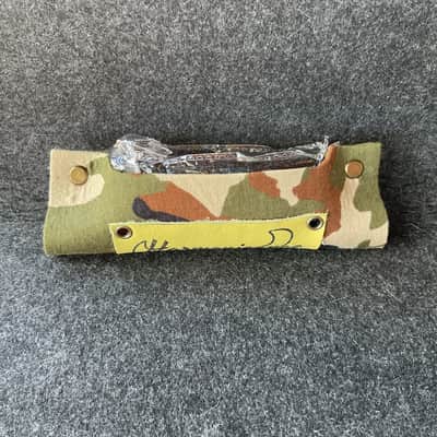 The Harmonicanoe - Harmonica Muffler (Medium thickness) Camo Kisses Green image 2