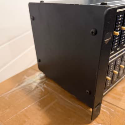 Tapco 2200 2 Channel 10 Band Graphic Equalizer imagen 8