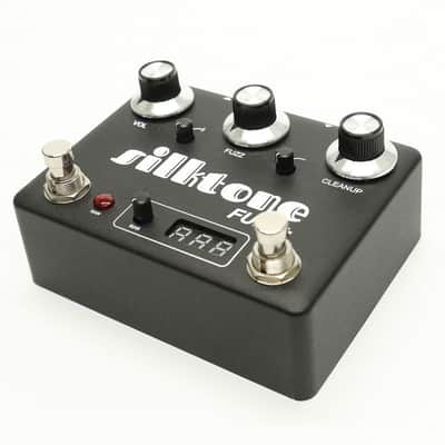 SILKTONE Fuzz PLUS BLACK [518] (06/22) image 3