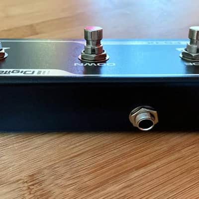 DigiTech FS3X 3-Button Footswitch – Mint Condition image 4