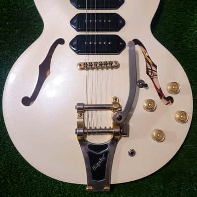 Epiphone Riviera Custom P93 Royale 2011 - 2014 - Pearl White image 2