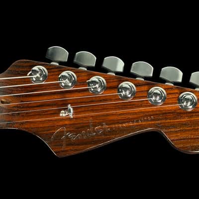 2016 Fender Stratocaster Standard Limited Edition with Solid Rosewood Neck - 3-Tone Sunburst image 11