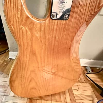 Fender Precision Bass 1975 With Original Case image 5