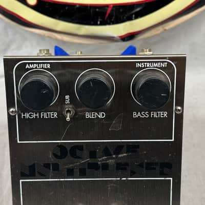 Electro-Harmonix Octave Multiplexer Sub-Octave Generator Pedal Reissue image 3