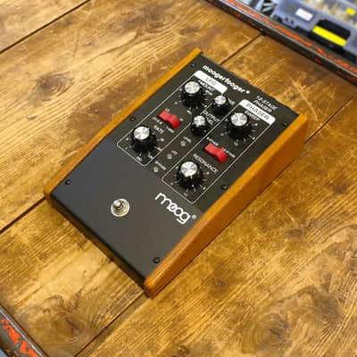 Moog MF-103 Moogerfooger 12-Stage Phaser 1999 - 2018 - Black image 3