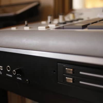 Akai MPC4000 Custom full options image 2