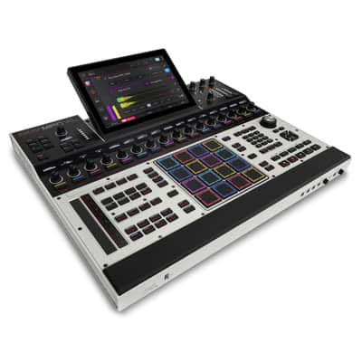 AKAI Professional MPC XL - drum machine image 4