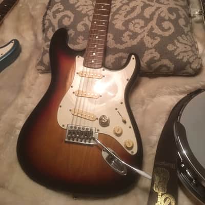 Pignose Strat  Sunburst image 2