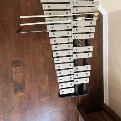 CB brand Xylophone with case, stand and sticks. 30 keys image 2