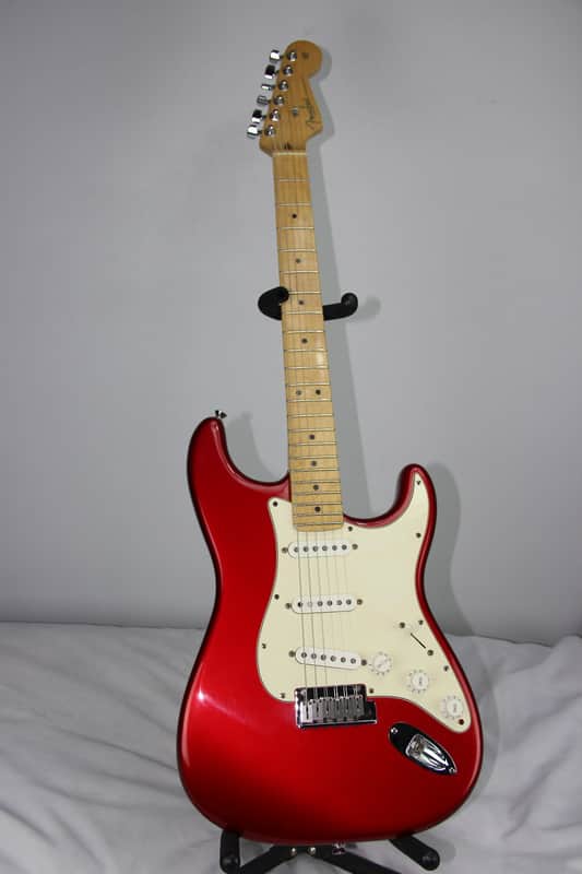 Fender Stratocaster Strat 2004 Candy Apple Red USA 50th Anniversary Clean with case image 1