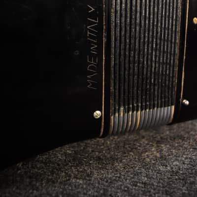 Guerrini Company 2/4 Student Accordion image 16