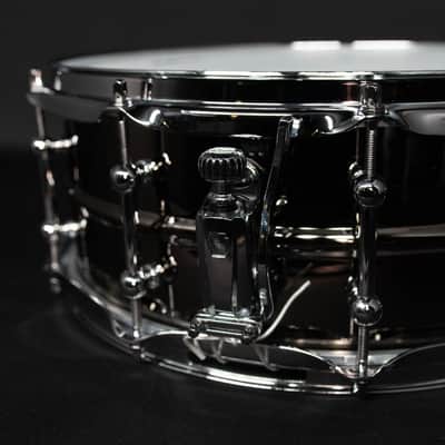 Ludwig 5.5" x 14" Universal Brass Snare Drum, Chrome Hardware image 2