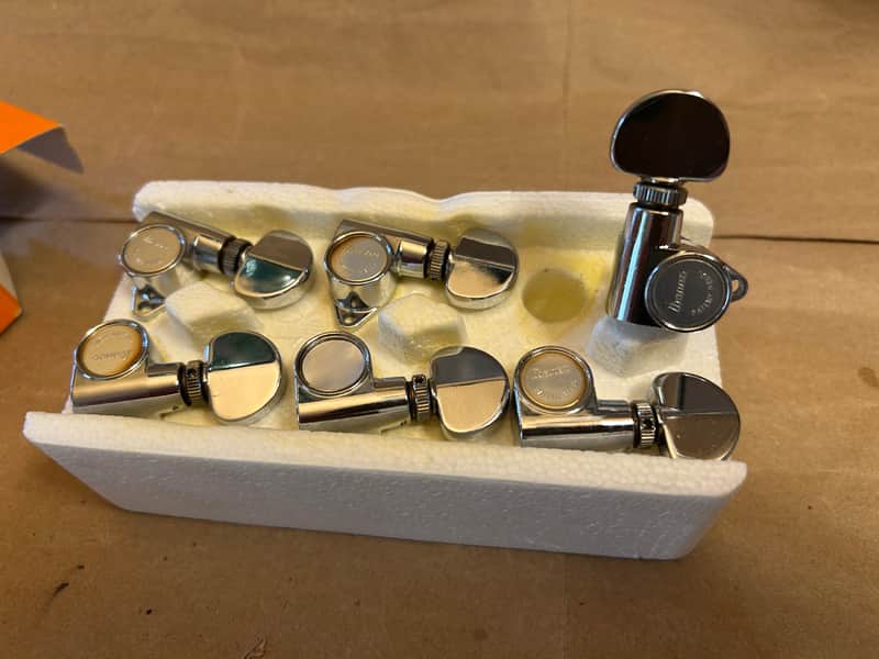 Ibanez Patent Pend. Tuning machines heads 3R 3L   1970s  - Chrome in Very Good Condition. image 1