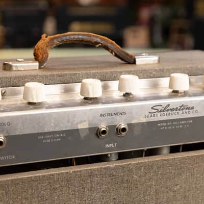Silvertone Model 1432 10-Watt 1x12 Guitar Combo 1960s - Gray with White Grille image 10