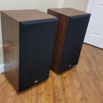 Cerwin Vega RE-30 Series 250 Watt 3 Way Floor Standing Speakers Sound Great image 11