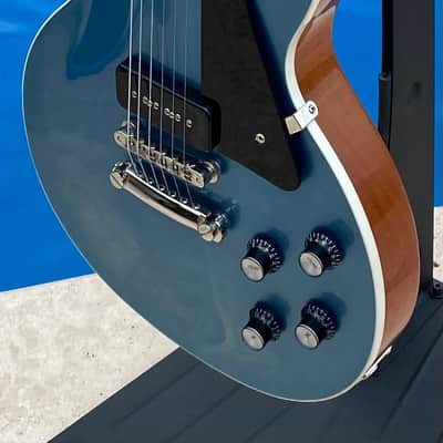 Gibson Les Paul Classic 2018 - Pelham Blue image 5