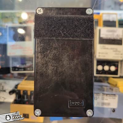 MXR Studio Compressor Effects Pedal Used image 3