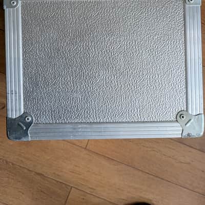 DMC 12" Flight case 1989 - Silver image 5