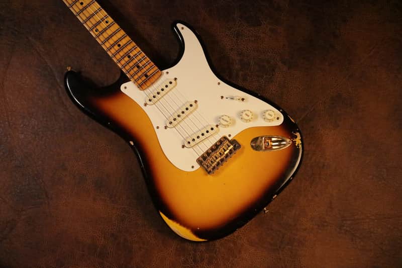 Fender Custom Shop 1957 Stratocaster Relic in Faded Aged 2-tone Sunburst image 1