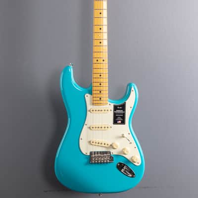 Fender American Professional II Stratocaster – Miami Blue w/Maple image 8