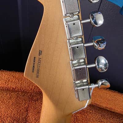 Fender Vintera '60s Stratocaster Modified with Pau Ferro Fretboard 2019 - 2023 - Olympic White image 7