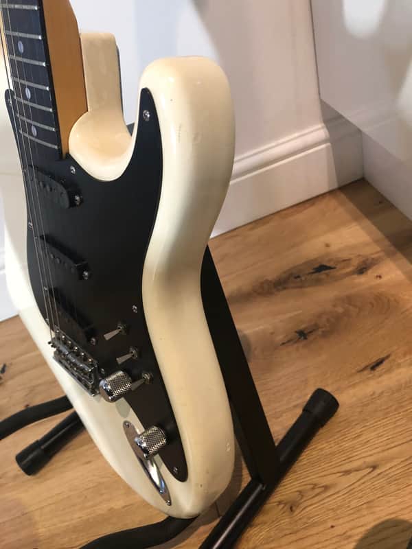 ARIA PRO II ST 600 Jeff Beck SE MIJ Vintage Fender Custom Shop
