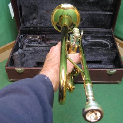 Holton T602 Collegiate Trumpet - Reconditioned - Holton Case & Holton 7C MP image 15