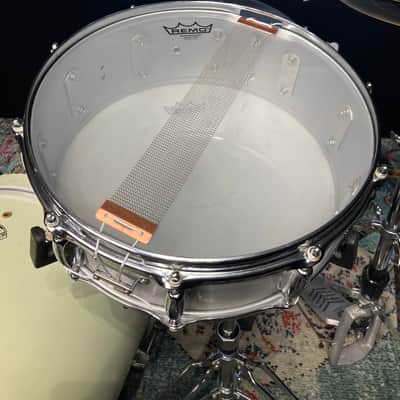 Slingerland - 5x14" No. 140, 10-Lug Aluminum Snare Drum with Rapid Strainer 1970s - Ribbed Aluminum. Engraved Hoops! image 15