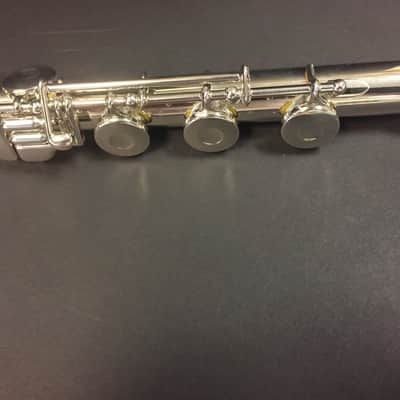 Armstrong LE 100 Flute image 6