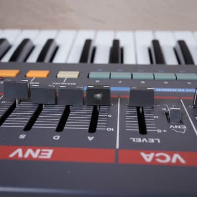 Roland Juno-106 61-Key Programmable Polyphonic Synthesizer 1984 w/ Foot Pedal image 19