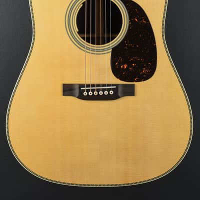 Martin New for 2025 HD-28E w/LR Baggs Anthem - Gloss Natural image 2