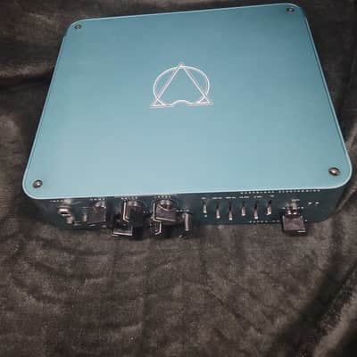 Darkglass Electronics Alpha Omega 900 900-Watt Bass Amp Head - Blue image 3