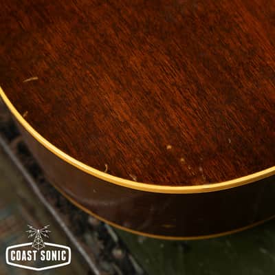 1967 Gibson LG-1 Acoustic Guitar with original Chipboard Alligator Case image 16