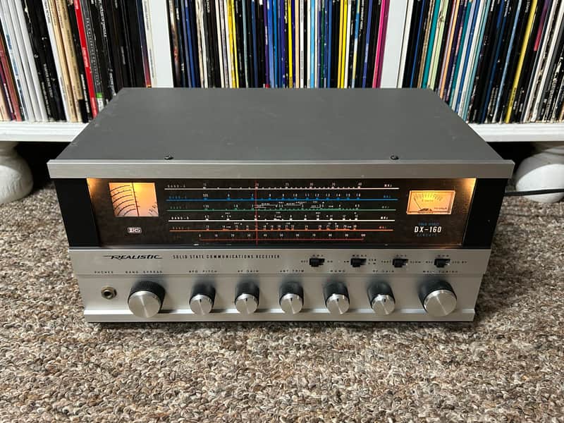 Vintage Realistic DX-160 Solid State Communications Receiver Japan TESTED READ image 1