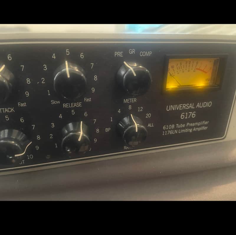 Universal Audio 6176 Channel Strip 2003 - Present - Silver Bild 1