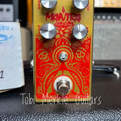 Blackout Effectors Mantra 2010s - Gold image 1