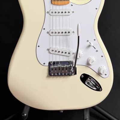Fender Standard Stratocaster (2026) Electric Guitar Olympic White Finish (173)