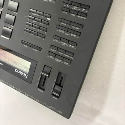 Roland R-8 Human Rhythm Composer 1980s - Black with adapter image 3