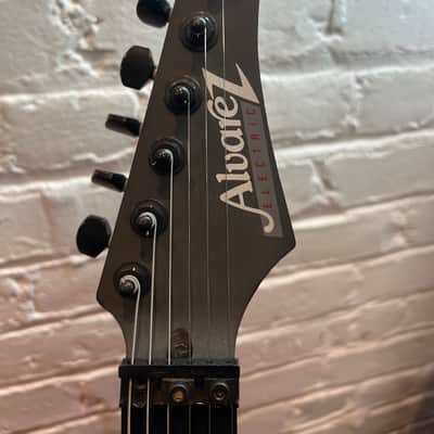 Alvarez Villain modulus 90s - Metallic cherry red image 4