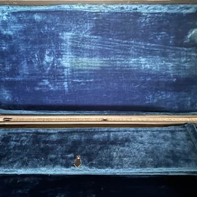 Vintage 1960’s Epiphone Newport Short Scale Bass Hardshell Case Gray Tolex Blue Interior CASE ONLY Extremely Rare image 6