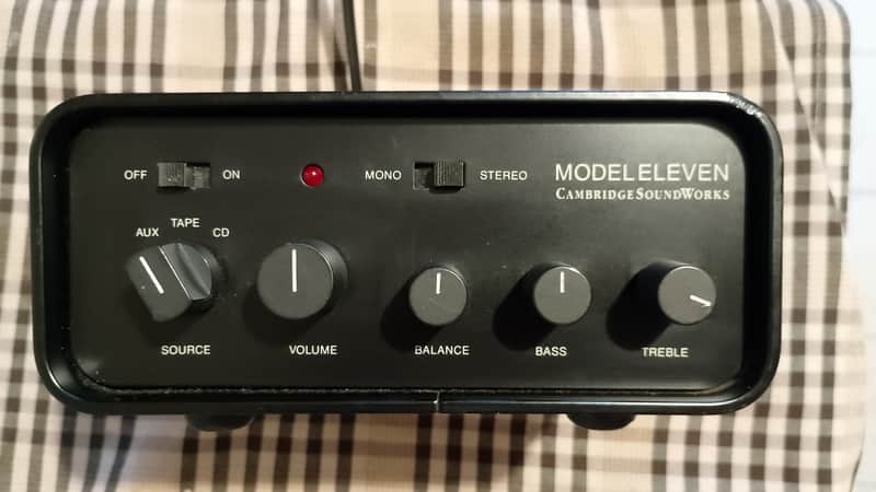 Cambridge  Sonarworks Model Eleven 80's  amplifier