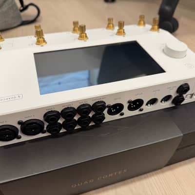 PRE-OWNED Neural DSP Quad Cortex Limited Edition White & Gold imagen 5