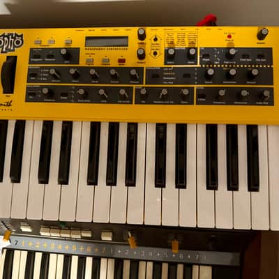 Dave Smith Instruments Mopho 32-Key Monophonic Synthesizer 2011 - 2016 - Yellow with Wood Sides image 2
