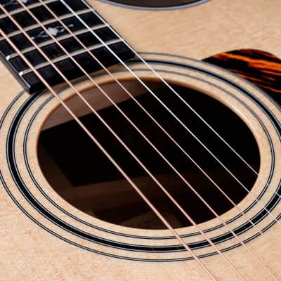 Taylor 312ce 12-Fret V-Class Acoustic-electric Guitar, Natural with Case image 5