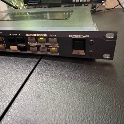 Yamaha Motif ES Rack Tone Generator 2000s - Gray image 4
