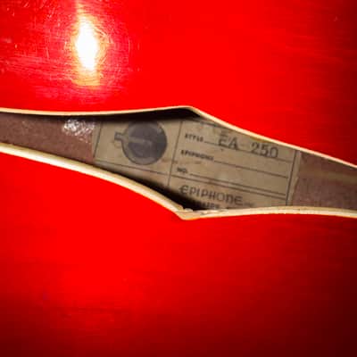 Epiphone EA-250 with Vibrato Tailpiece 1972 - 1974 - Cherry image 8