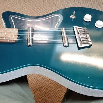 used Jerry Jones Single Cut 6 String Guitar in Sherwood Green, Very Good Condition image 11